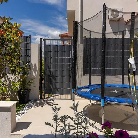 Villa Luxury My Wish With Pool Kastel Stari