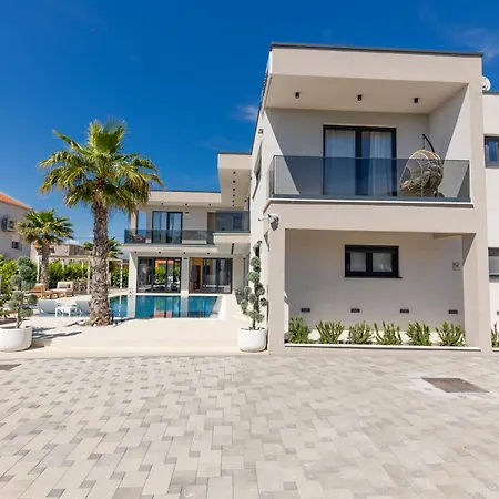 Luxury My Wish With Pool Villa *