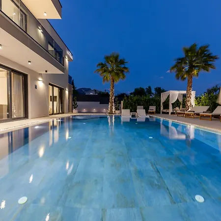 Luxury My Wish With Pool Villa *