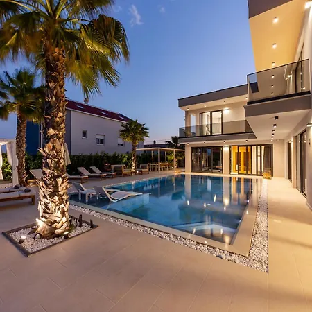 Luxury My Wish With Pool