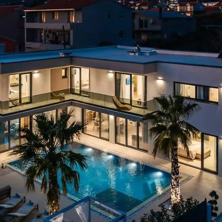Luxury My Wish With Pool * Kastel Stari